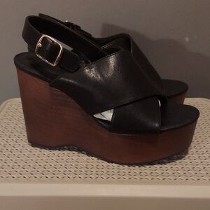 Black Leather & Wood Wedge Sandals Sz 6